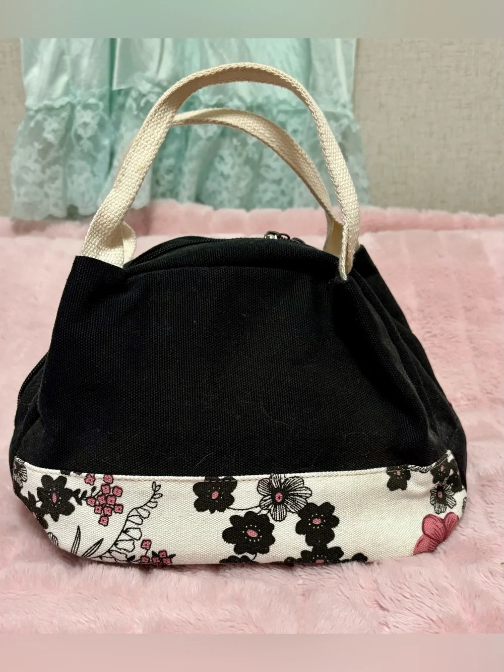Insulated Floral Lunch Bag / Tote with Cream Handle